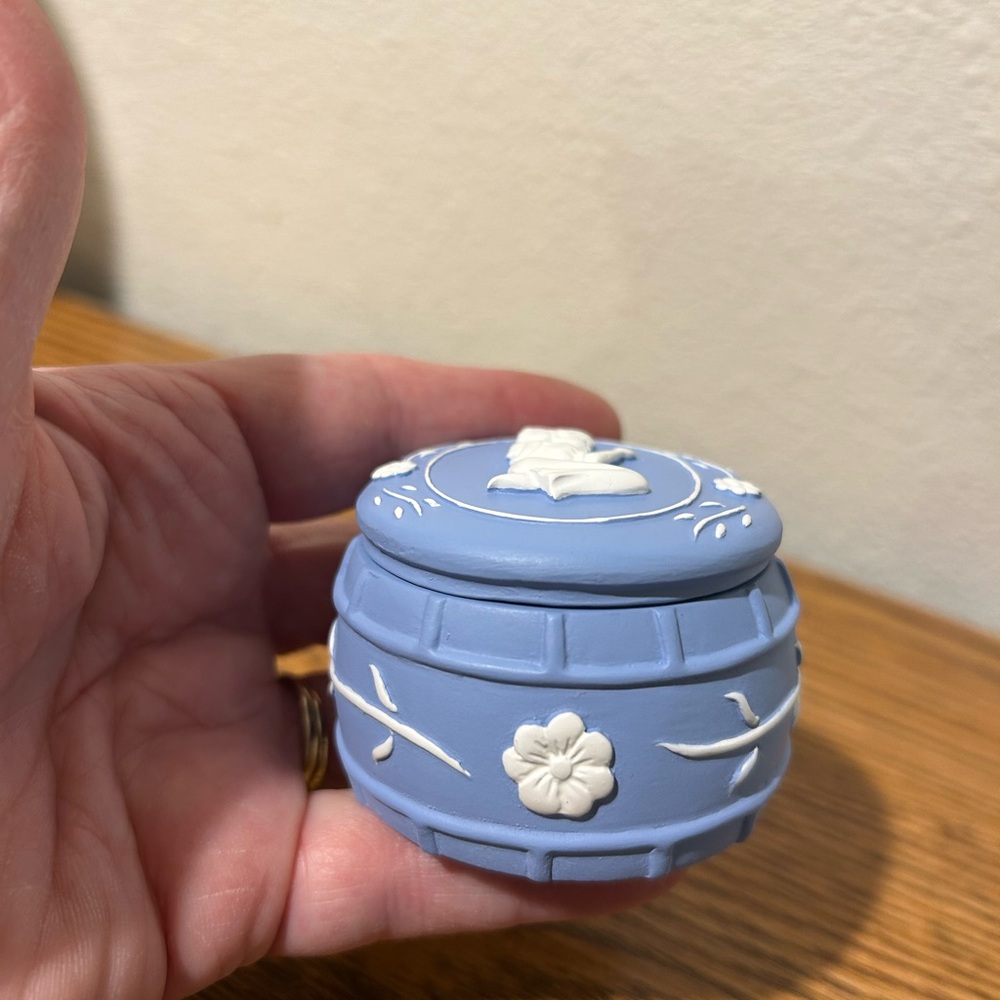 Cameo Vintage Blue Color Trinket Box